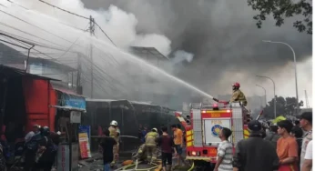 Kebakaran di Kemayoran: 2 Unit Damkar Dikerahkan