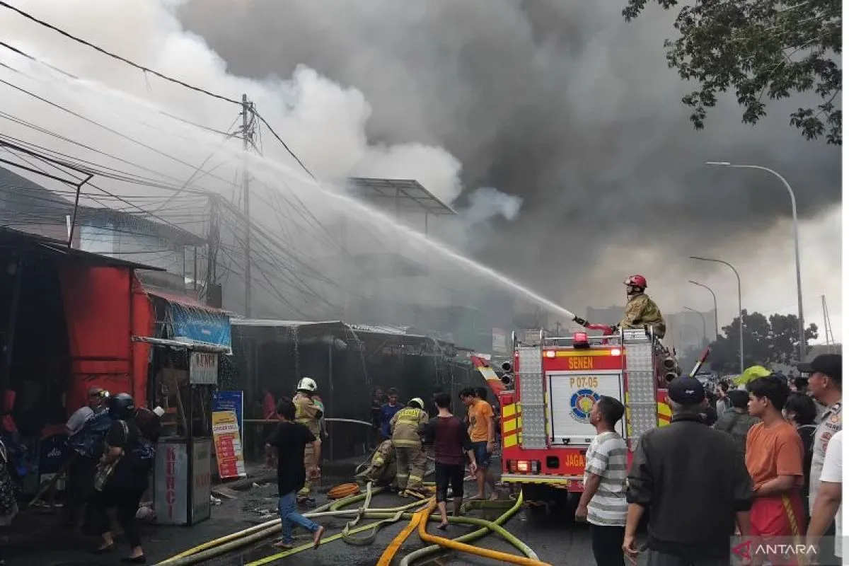 Kebakaran di Kemayoran: 2 Unit Damkar Dikerahkan